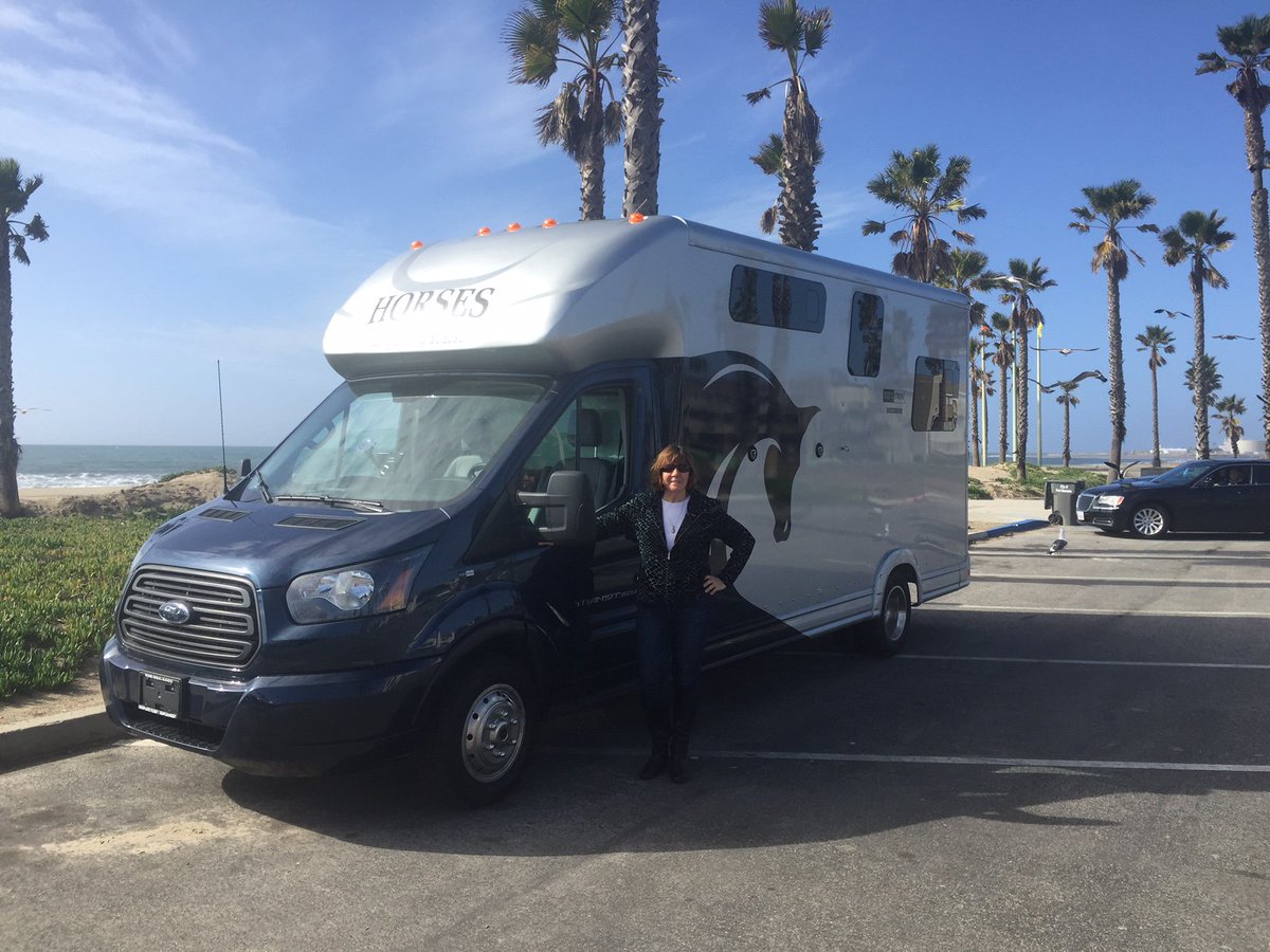 DtrailerL's tweet image. time to sell you pick up and trailer------ VISION IS HERE - Small Horsebox for you and your horses - Load and go