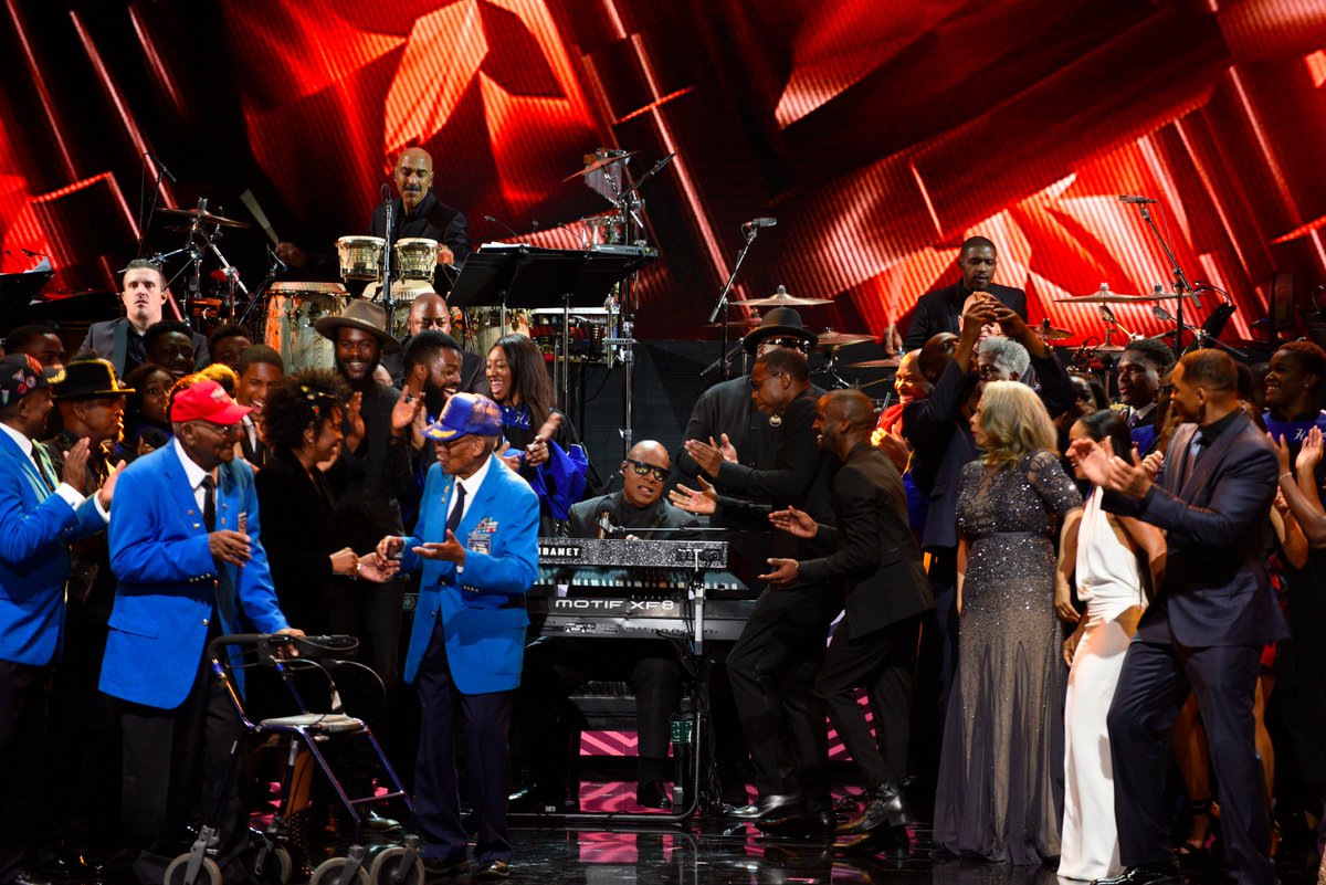 TKCOfficial's tweet photo. "Love's in need of love today." What a finale. #TakingTheStage https://t.co/SrseYDI4ZW