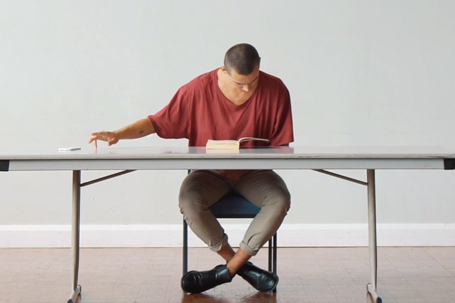 HappyMagTV's tweet photo. PREMIERE: Can't get off your phone? Fight your addiction to technology in the new clip from Prints Familiar. 

https://t.co/0SqydYW9wX https://t.co/YVLELh4WX9