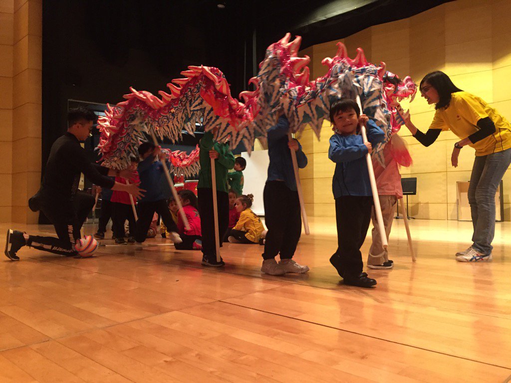 Dragon dance with Rec B pm. #cdnisla