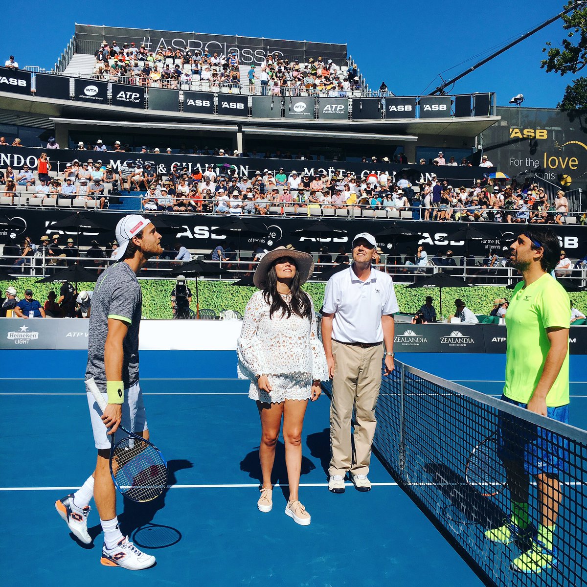 ASBBank's tweet photo. Can you spot it? @AnnaReeve_ flips the coin to get the first #ASBClassic men's semifinal underway. 🎾 https://t.co/pBxo1qRQ7D
