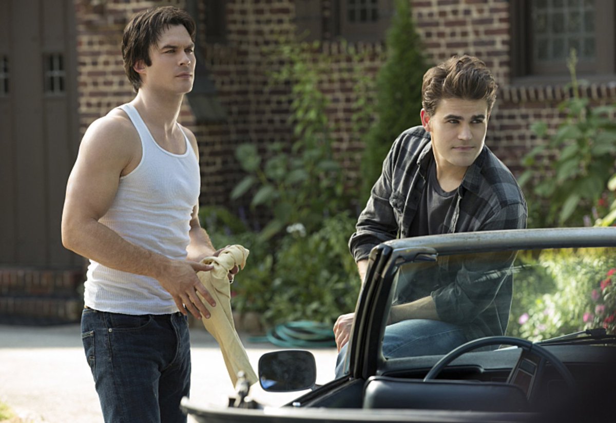 FC_RespiroLuaB's tweet image. Vou fazer vc se apaixonar em dois tempos 
8 YEARS OF TVD