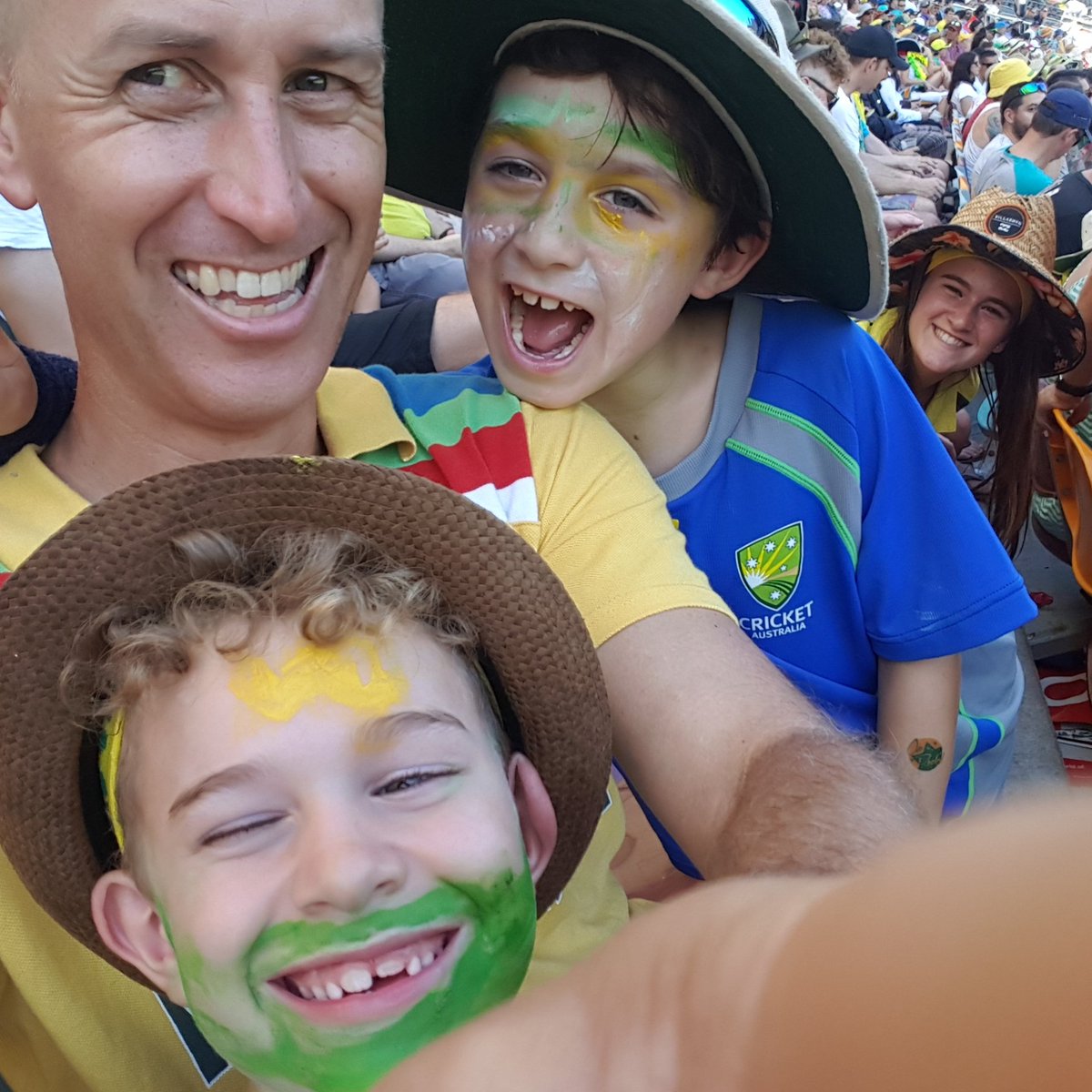 Daniel Luschwitz tweet media