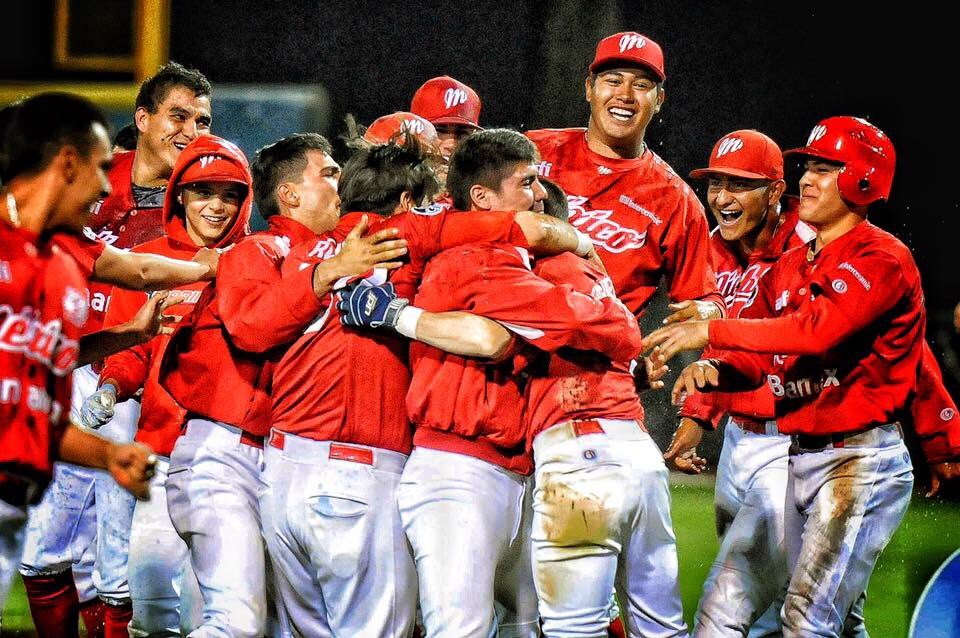 FundacionAHHO's tweet photo. Muchas felicidades a los @DiablosRojosMX - @GuerrerosOax por haber obtenido el Bicampeonato en la #LIM2016 #pasiónxméxico ⚾️ https://t.co/PdBF1SExfr