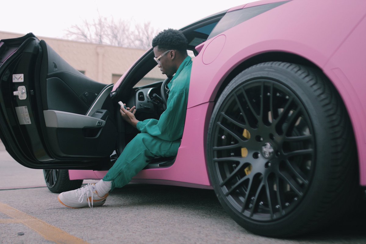 Shawn_Cotton's tweet photo. BRAND NEW PINK WHIP!!! I quit my job with $27 dollars in my bank account.... If I can do it, u can to! 📸 @DanceDailey https://t.co/apW3FlgGk7