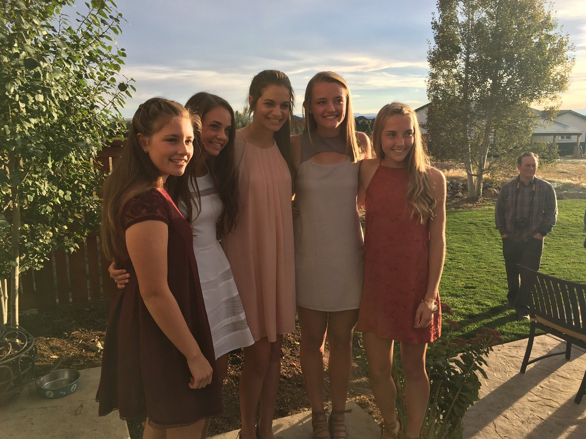 pschwartz15's tweet photo. Happy birthday @meg__joyce 💗💗💗💗 youu:)) https://t.co/4Mi0TRjPe6