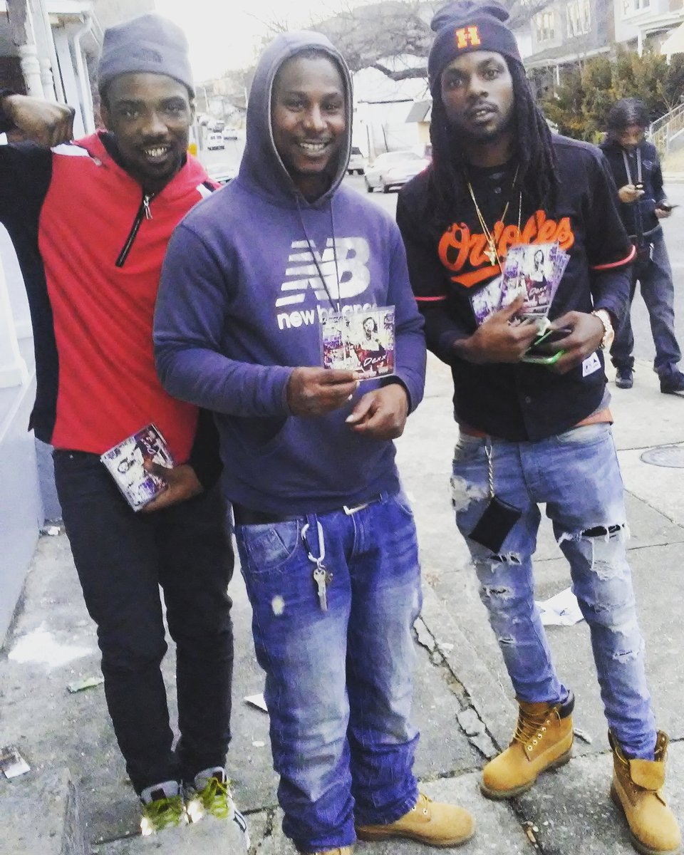Str8KashCartel_'s tweet photo. Mixtape dropped #StrEeTKnOwLeDgE download on spinrilla today https://t.co/OaUKqrQYSO