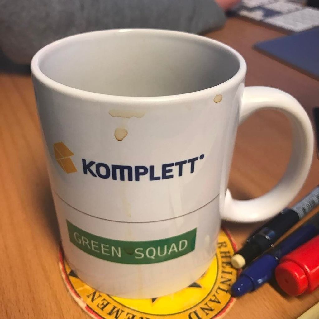 pavsaund's tweet image. Team swag.

#codingwithempathy #programming #coffee #tea #softwaredevelopment #softwareeng… ift.tt/2ijQFVH