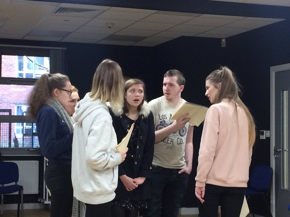 Dissocia_fmp's tweet photo. Today's rehearsals🎭 https://t.co/uUQvblr81V