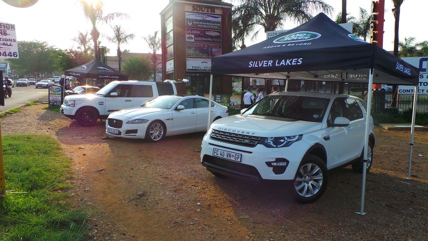 landroversl's tweet photo. Cnr of Olympus Road and Solomon Mahlangu this morning.
#brandawarenessfriday https://t.co/M6InLVZfv3