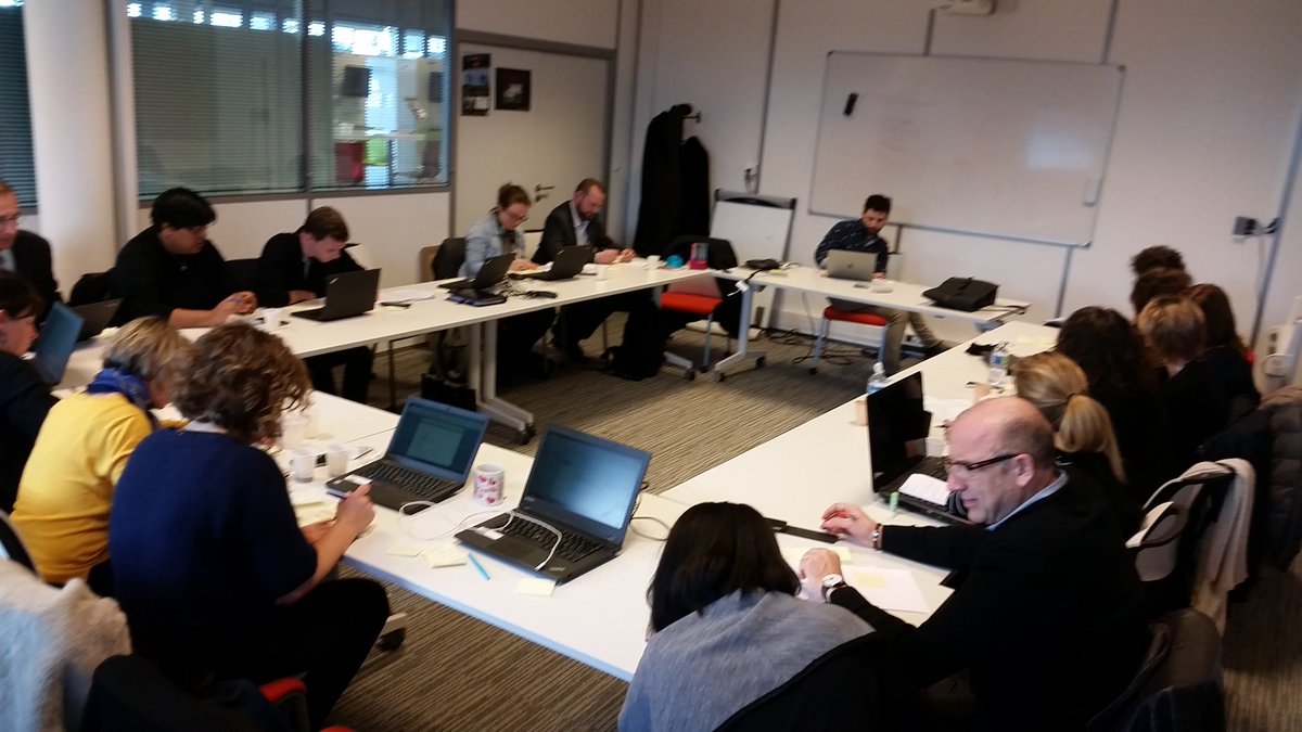 LuBigot's tweet photo. Je peux vous dire qu'il nous fait cogiter @AmbroiseCa ! Team @CaenDev en action ! @NowSocialCM https://t.co/OyTZEMggZ8