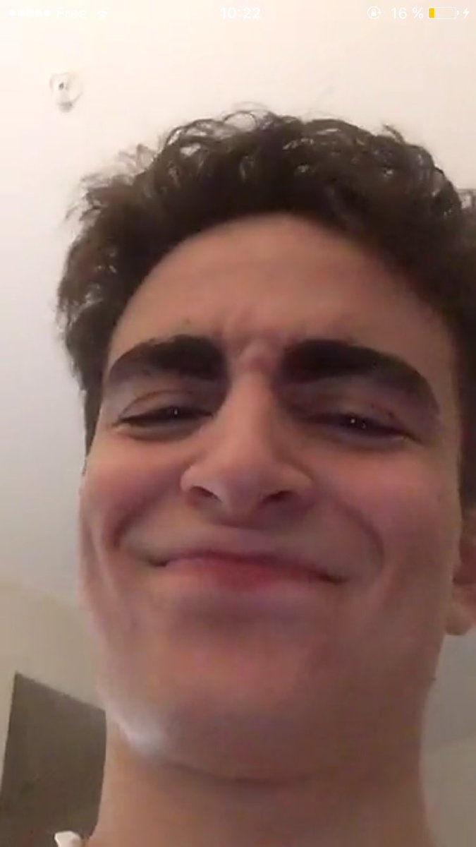_annnsophie's tweet photo. "Skam will until further notice not be available outside norway." https://t.co/iNNf8dWfsZ