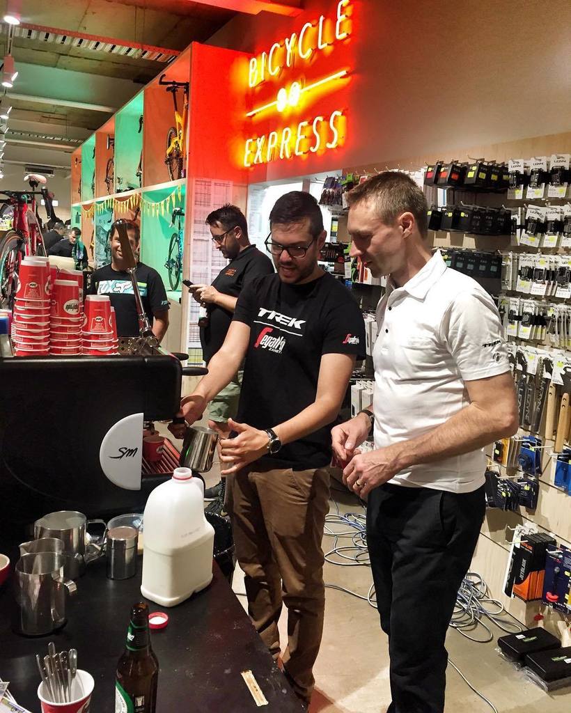 bicyclexpress's tweet photo. A #coffee masterclass for @thejensie from the #segafredo lads #trek #treksegafredo #comeri… https://t.co/yA0Pwjbzk0 https://t.co/Q6dqEHEfzr
