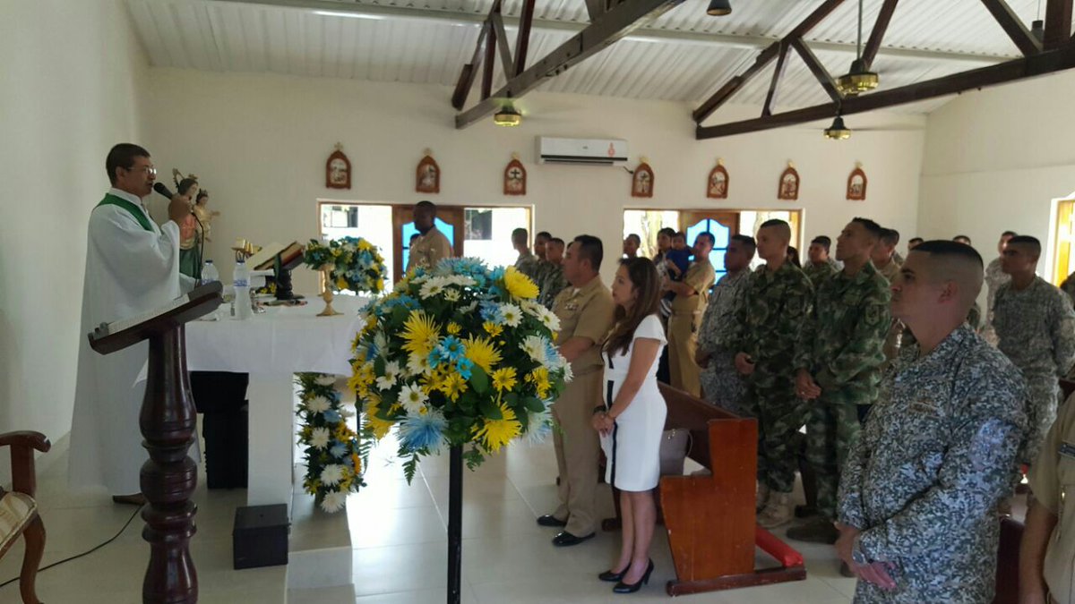 Ejercito_Div7's tweet photo. #FuerzaDeTareaTian @Ejercito_Div7 acompañan a la celebración de los 80 años de la Infantería de Marina con el #BFIM16 @armadacolombia https://t.co/zH4iCSNxqS