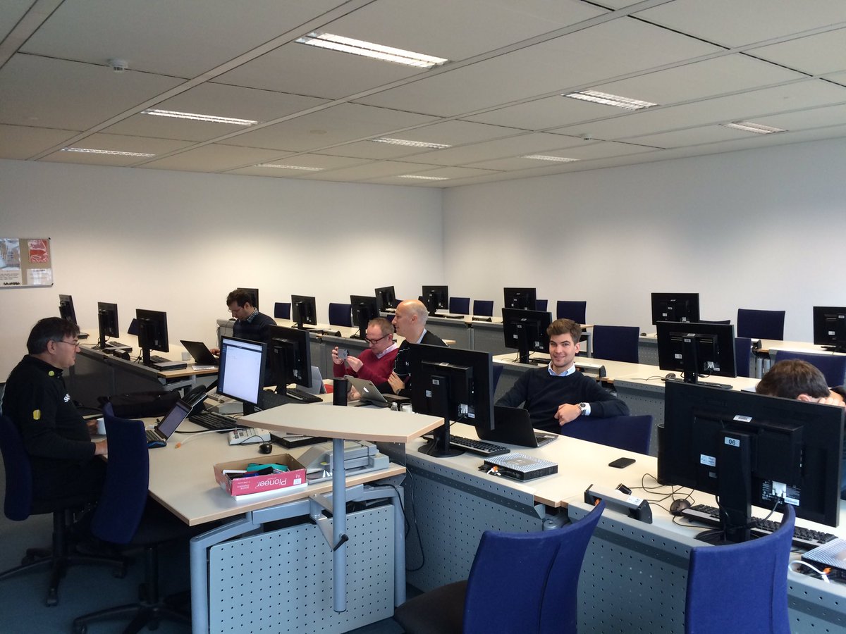 fredverheul's tweet image. Teams hard at work part 1 #SAPLearnHackPlay