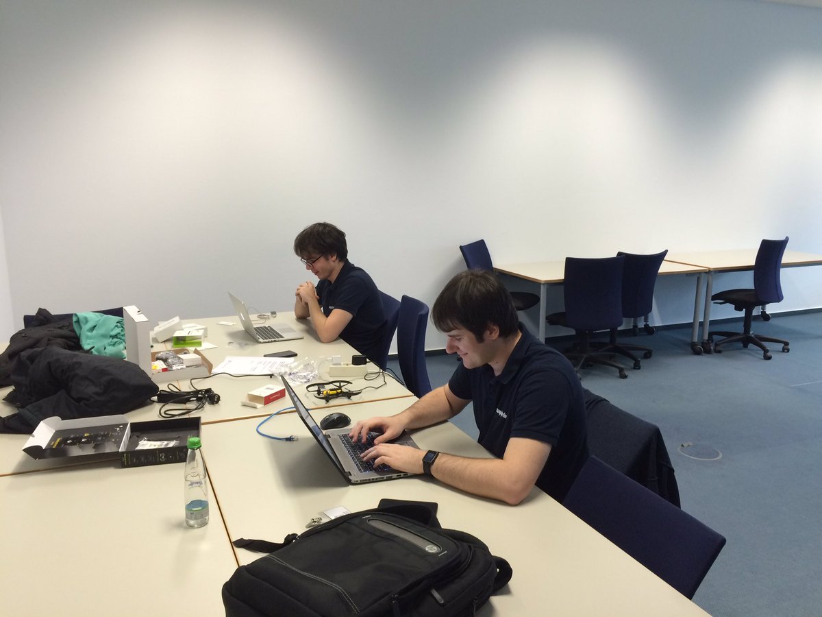 fredverheul's tweet image. Teams hard at work part 2 #SAPLearnHackPlay