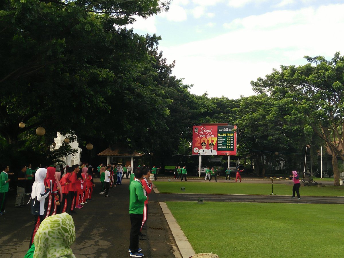 juangdaf's tweet image. Biar badan sehat ayo berolahraga tiap hari ASN ( Aparatur Sipil Negara ) @banyuwangi_kab @protokolbwi @dispora_bwi