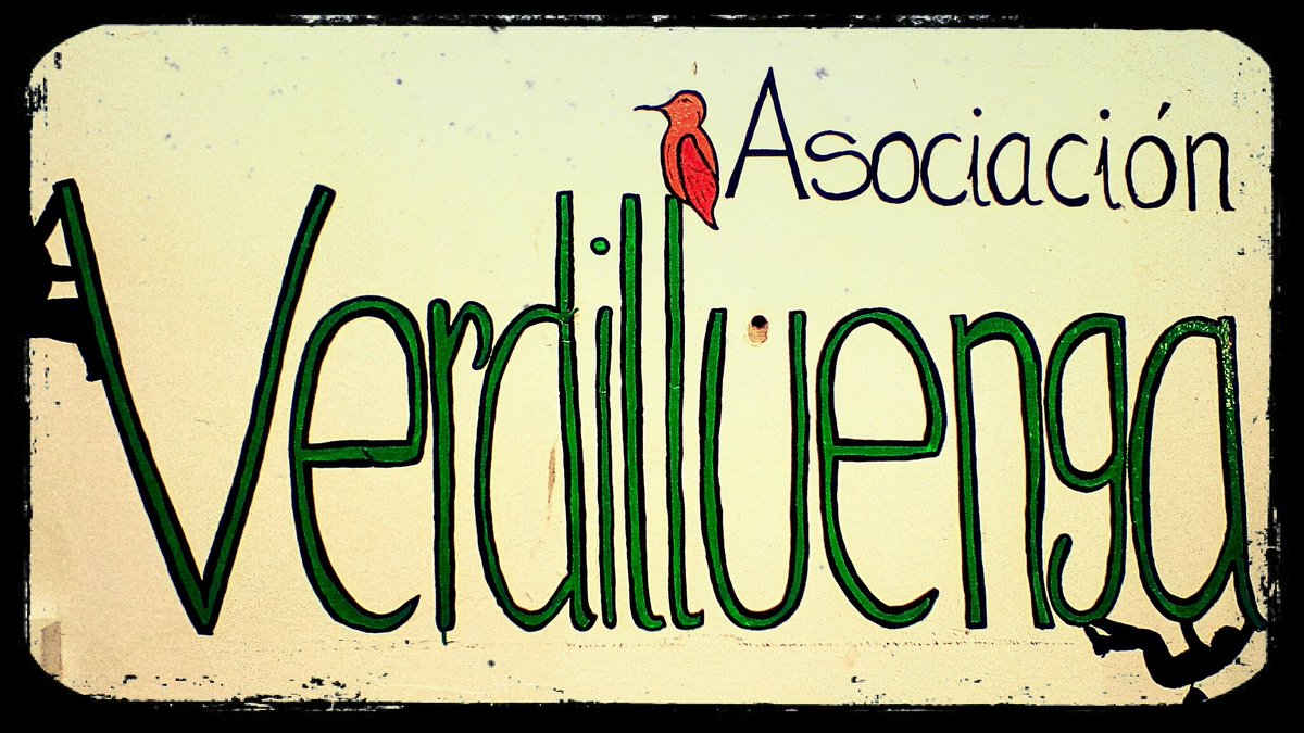 Ayer viendo rocata de la Asoc. Verdilluenga en Onís.. TODO RECICLADO!! 
Recicled climbing zone at #picosdeeuropa 😀👌🔝