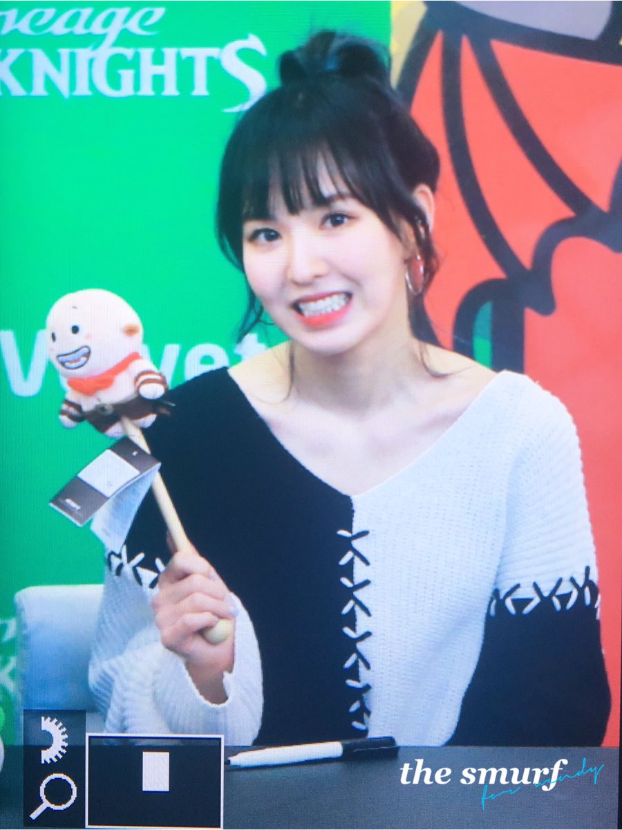 thesmurf_94's tweet photo. 170113 #웬디 💙 https://t.co/ZbbO1bQMIe
