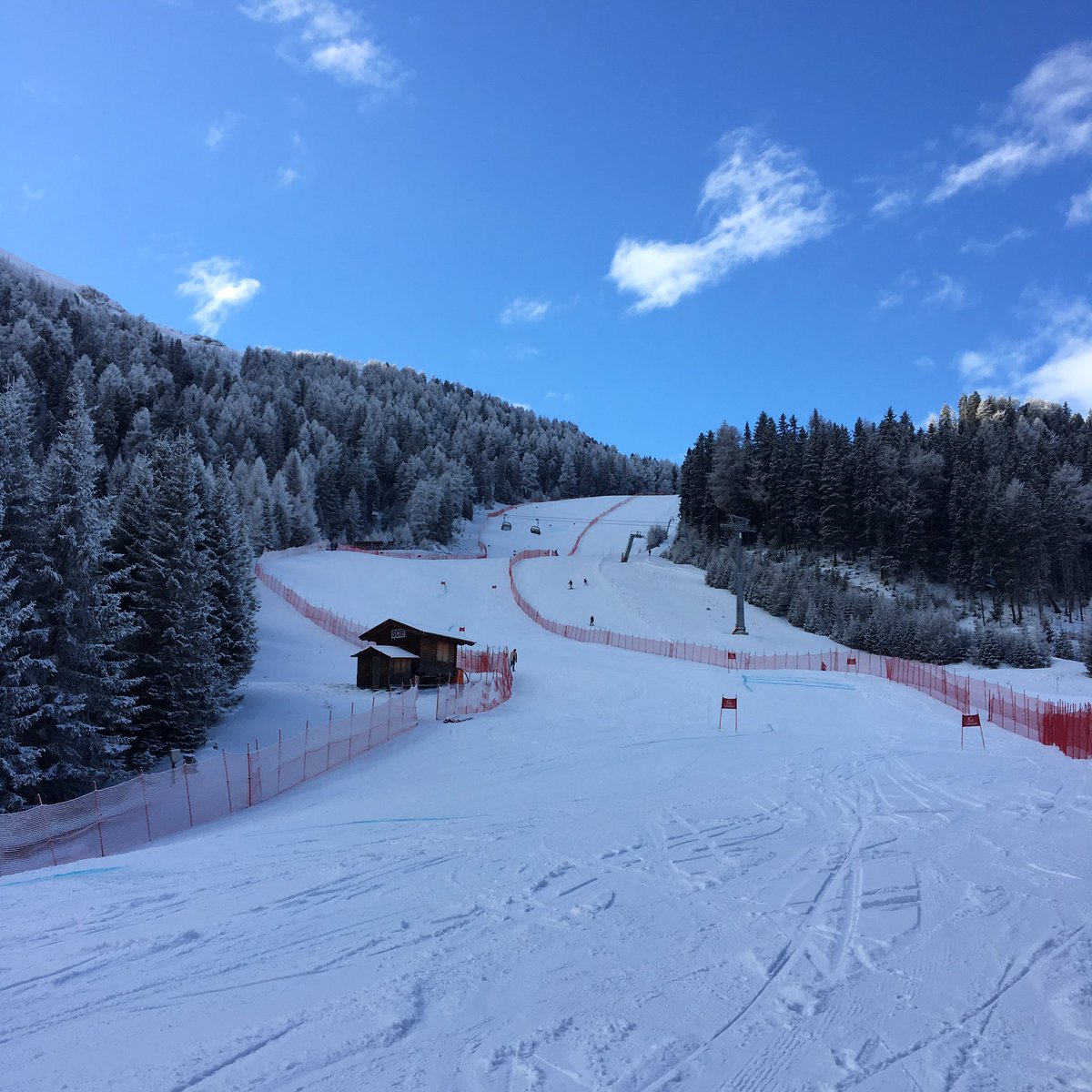 amandapirie's tweet photo. Great result yesterday from @knight_millie and @BrettWild winning two World Cup Downhills in one day #uksport #britishparasnowsport #dsuk https://t.co/ylPz2wkdJs