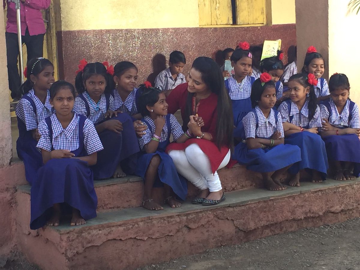 AnchorSonal's tweet photo. Our country's future shall smile back at us. #NanhiMuskaan an initiative so close to my heart. thanks @shopatnaaptol  
#HappyLohri to all https://t.co/1KZD20xW7o