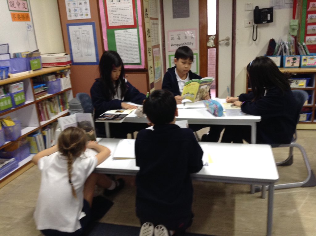CIS4C's tweet photo. We are learning about terra cotta warriors. @CISHK https://t.co/w8iXIUcybU