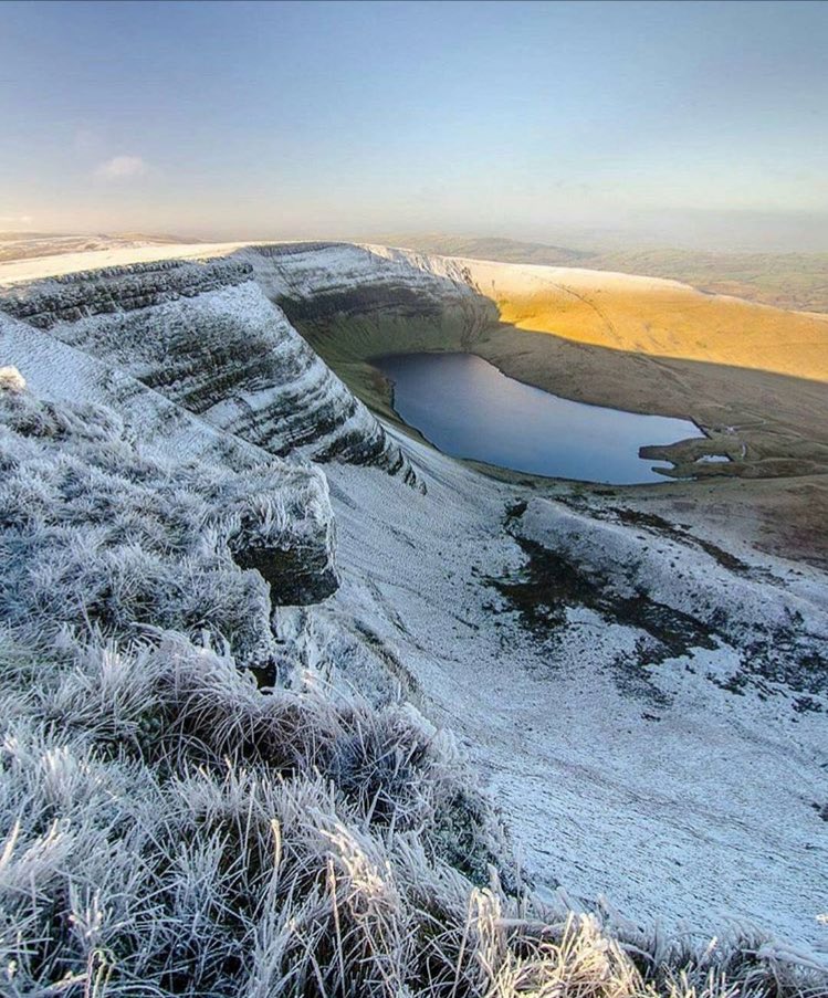 VisitBeacons's tweet photo. This epic #snow shot of Llyn y Fan Fach comes via @pedro_fardd on instagram 
Share your photos using #VisitBreconBeacons #FindYourEpic https://t.co/sFa7MhJIoR