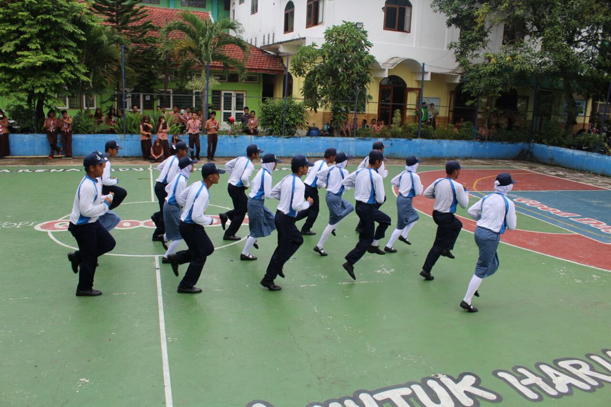 PaskibraSmada's tweet photo. Hari ini gladi bersih,
Semoga dilancarkan dalam lomba Kobar Api 2017! 🙏 https://t.co/sYK4obQQpm
