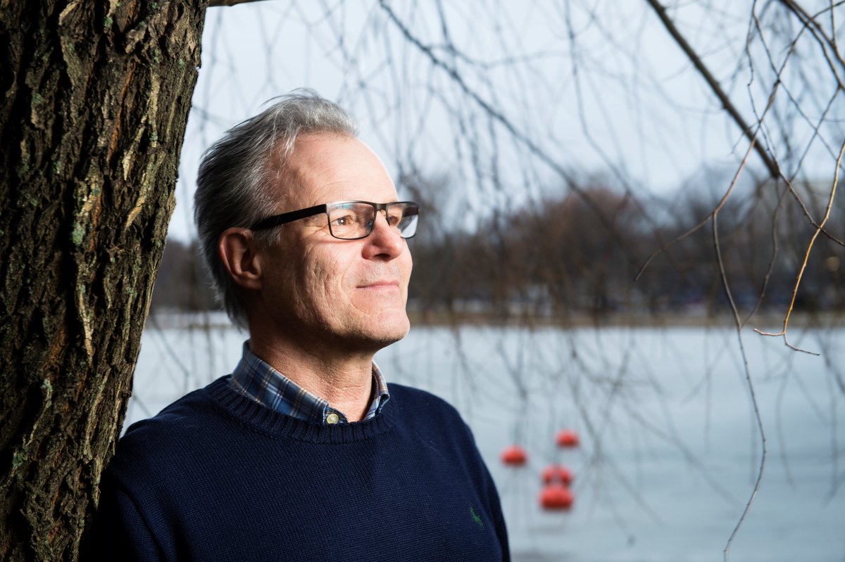ProfLiitto's tweet photo. Vuoden Professori 2017 on meribiologian professori Erik Bonsdorff #yliopisto #tiede #tutkimus https://t.co/Uz9LkI78w9 https://t.co/dGKwYQjaCe
