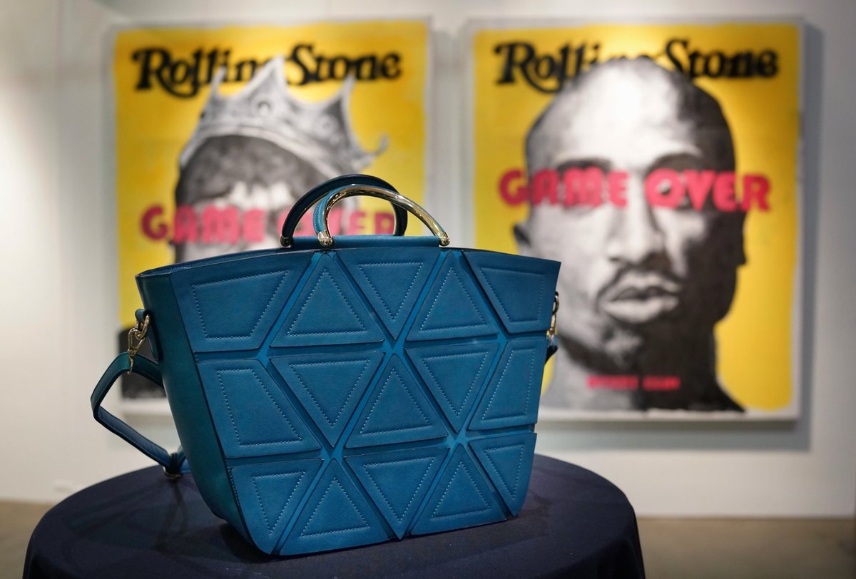 Fashlets's tweet photo. Dasein Bags in The LA Art Show. https://t.co/YogoDHjMac https://t.co/1aHg4XA1S5