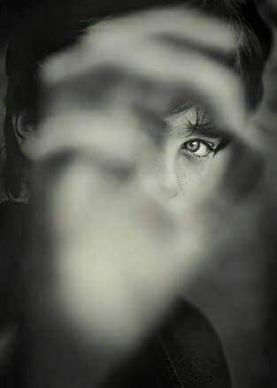 ZozoDz10's tweet photo. الأۆفيَاء " قدّ تگۆن قلۆبہَم حزينَهہَ ؛ لگن يَگفيء أن ضمَائرهم حيَهہَ ۆنَظيفَهہَ؛ ! https://t.co/rMGnZO6pgY