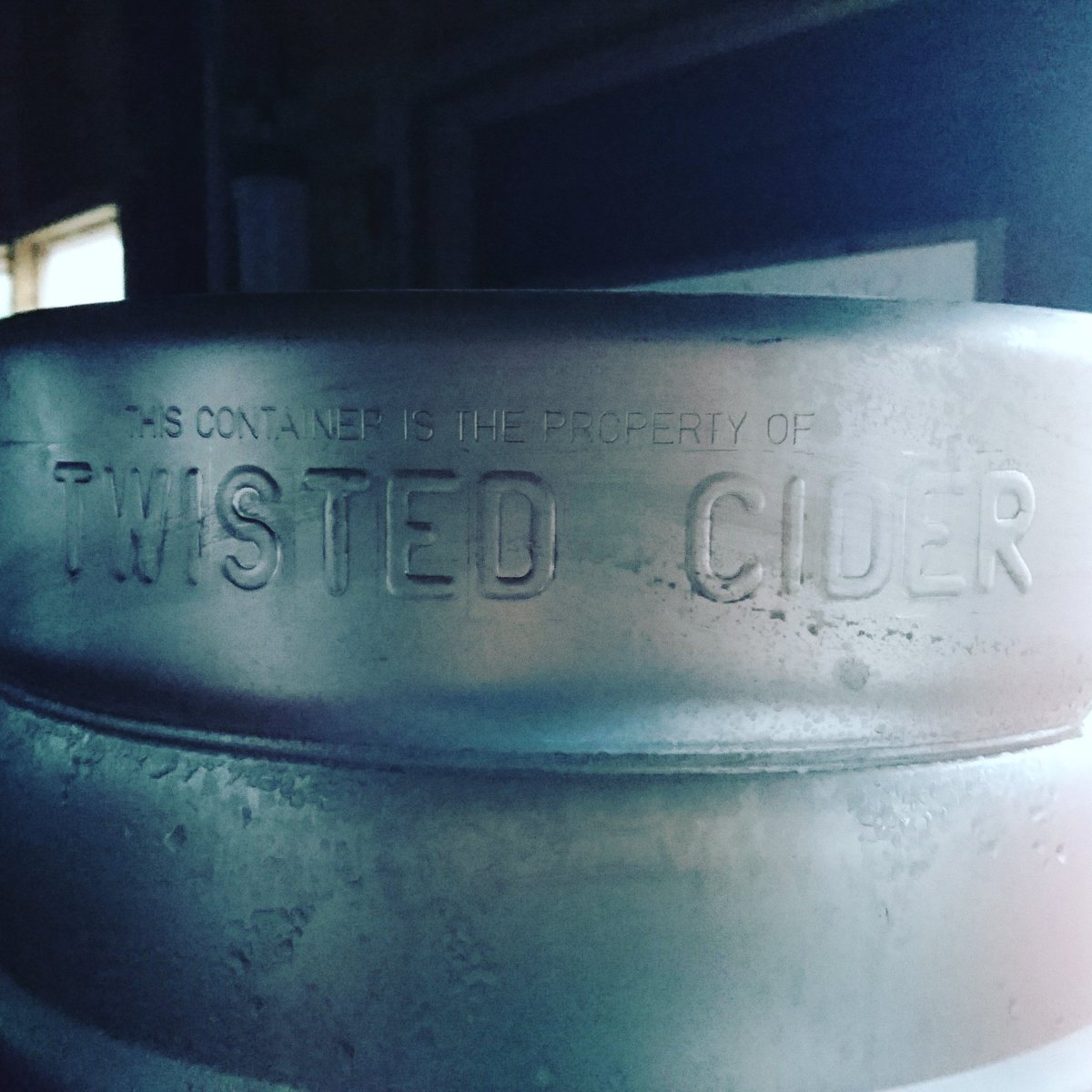TwistedCider's tweet photo. While bottle when you can keg. #DigbyTap #CraftCider #Sherborne https://t.co/tOAGZWwwnv