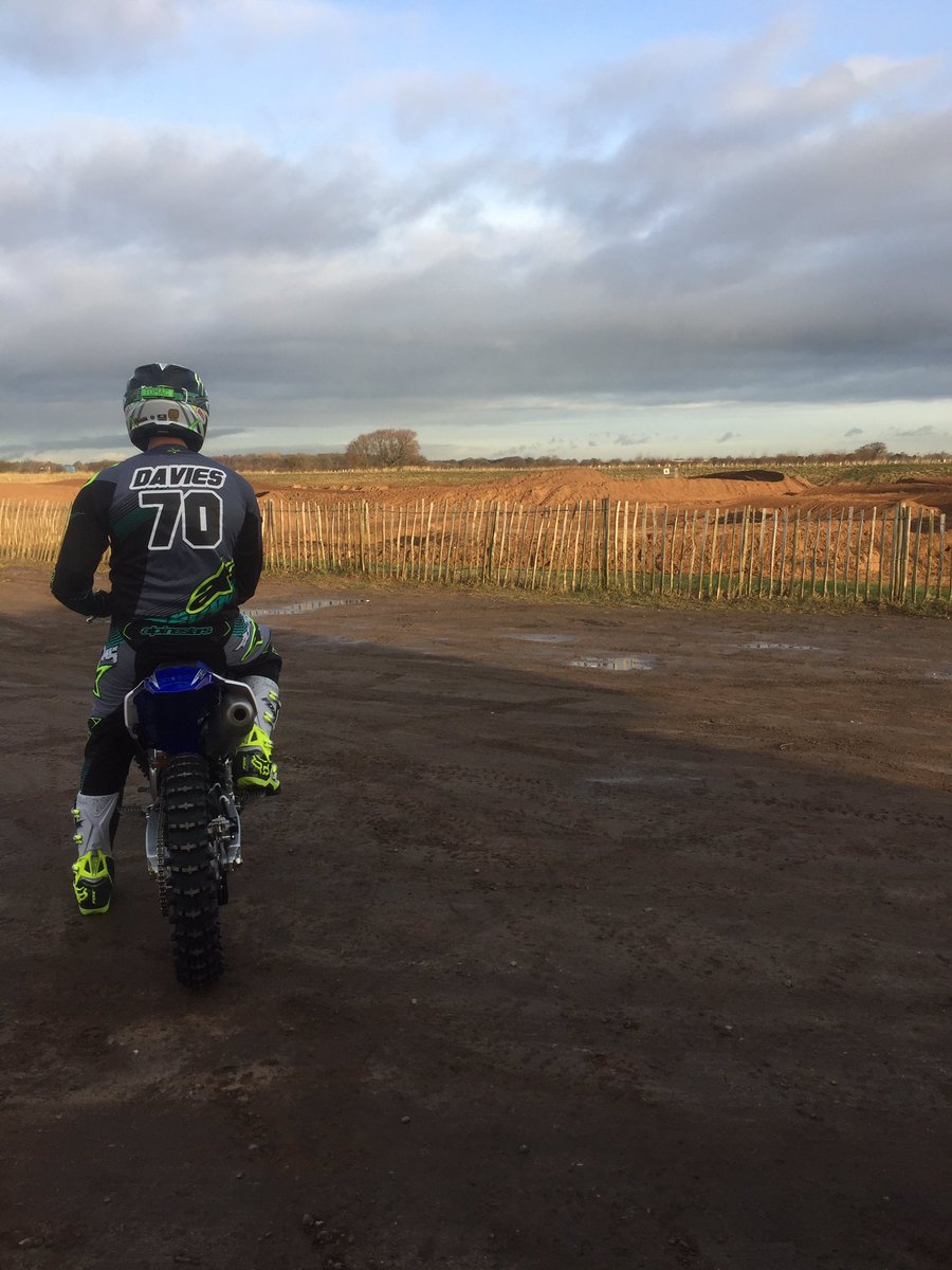 emily_elias_'s tweet image. Back to the track life #Yamaha #yzf450 #alpinestars #fox