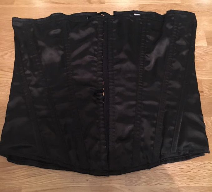 Just added a new item on Glambidz! Check it out here! #Glambidz https://t.co/HGM98afoby https://t.co<a href="/tag/glambidz"class="tags"><span>#glambidz</span></a>