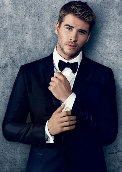 Happy birthday to the ultimate bae... Liam Hemsworth  