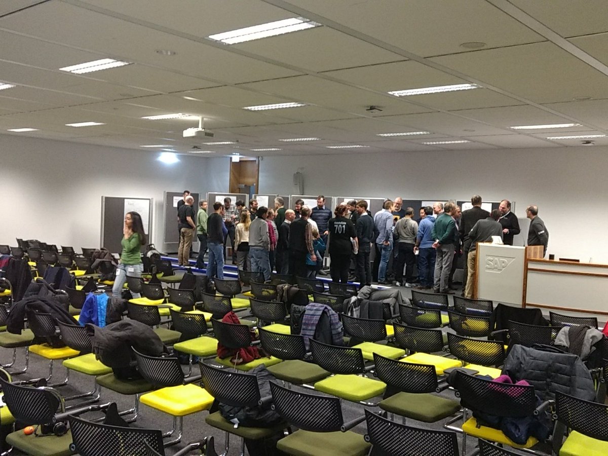 jkkansal1987's tweet image. Time for &quot;choose your team&quot;. #saplearnhackplay day #sitwdf