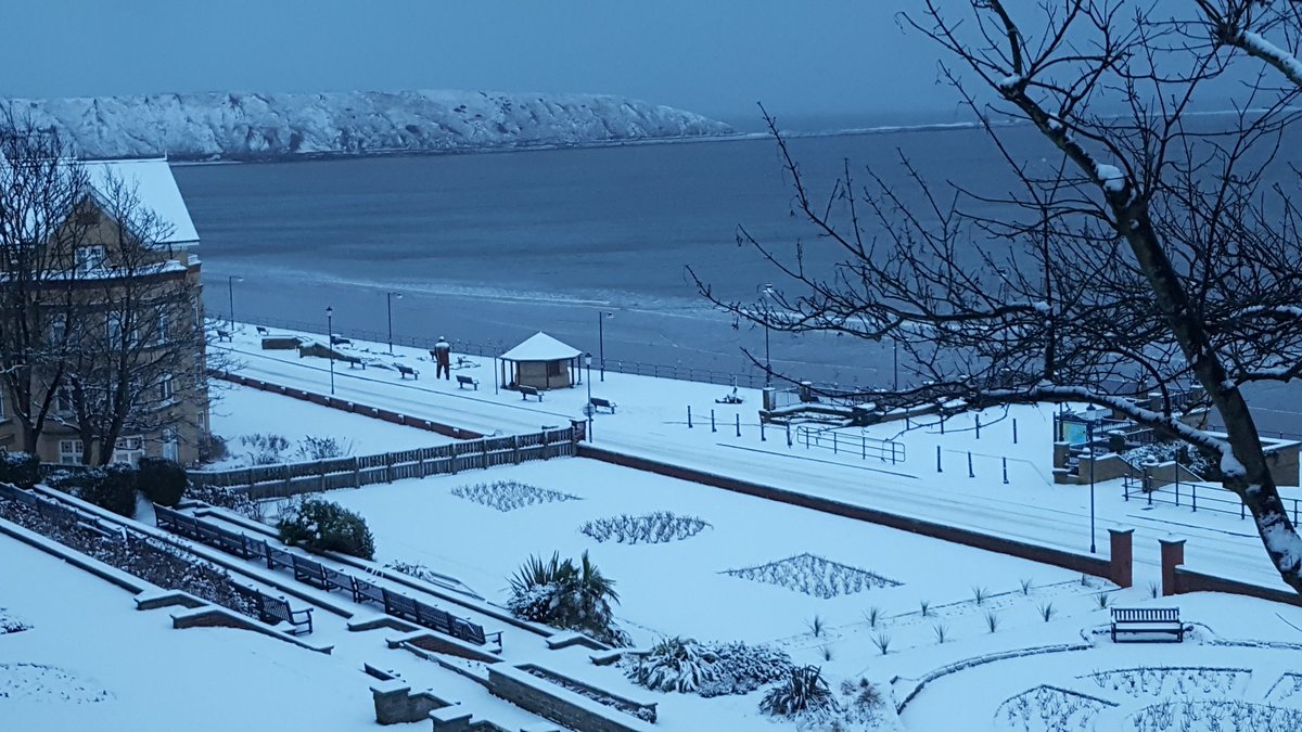 OfficialFiley's tweet image. We have snow #filey #yorkshire #fileybay #eastcoast #northyorkshire #tourism #photography #snow