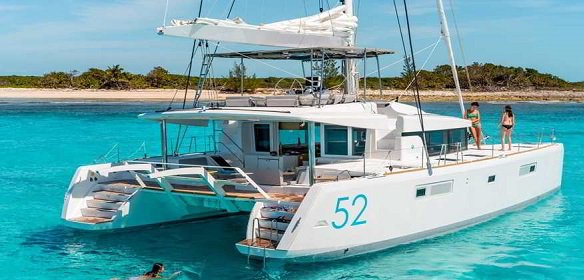 FiloventItalia's tweet photo. ⚓️Per le vostre prossime vacanze, scegliete un comodo #Lagoon52 e dirigetevi verso acque cristalline!🌏
https://t.co/Qqwt27u7Ai https://t.co/Ev7MpLXd30