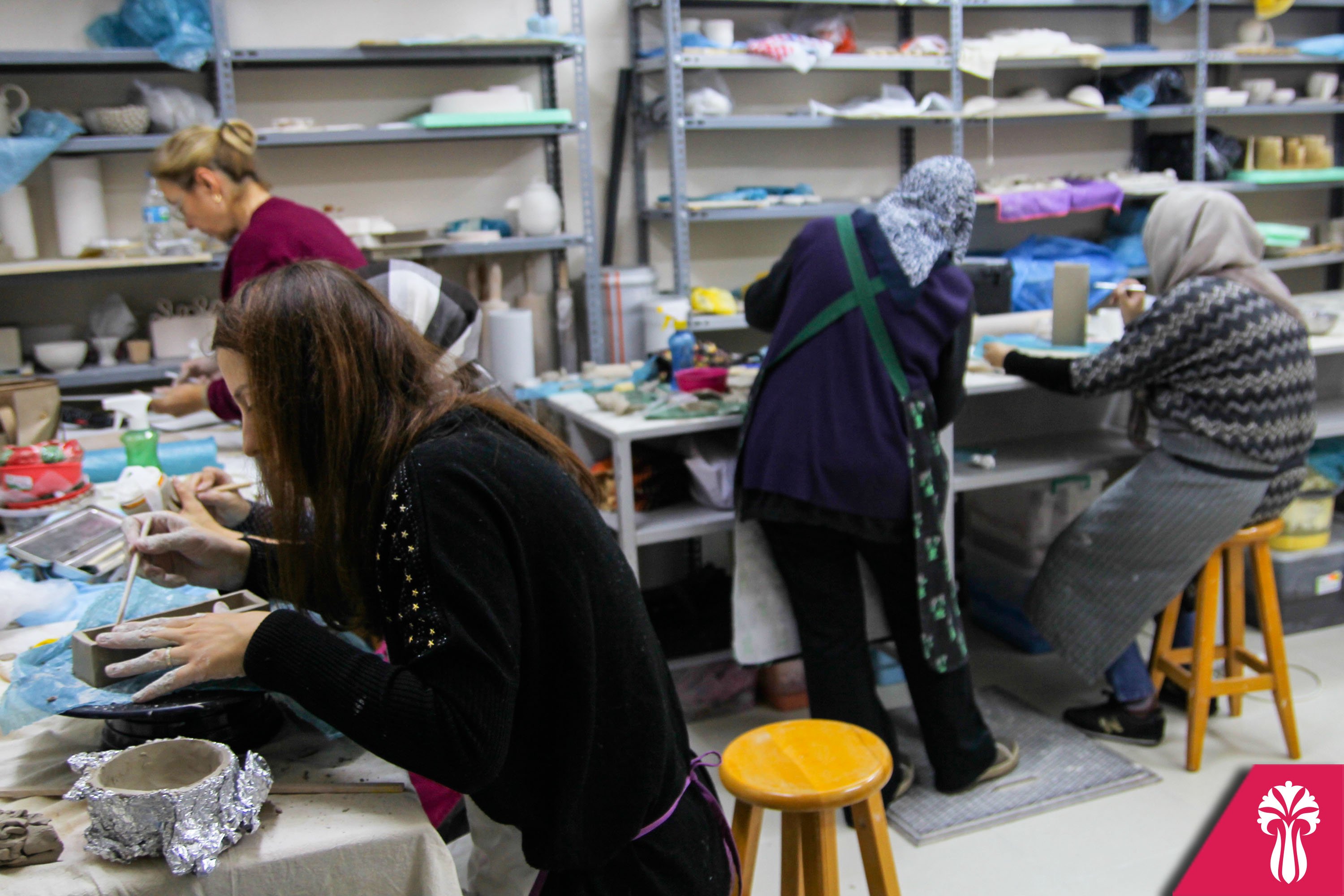 Enstitu Istanbul Ismek Ar Twitter Ismek Uskudar Baglarbasi Turk Islam Sanatlari Ihtisas Okulu Seramik Bransinda Fonksiyonel Caydanlik Yapiliyor Https T Co Rkmjxj5abg Twitter