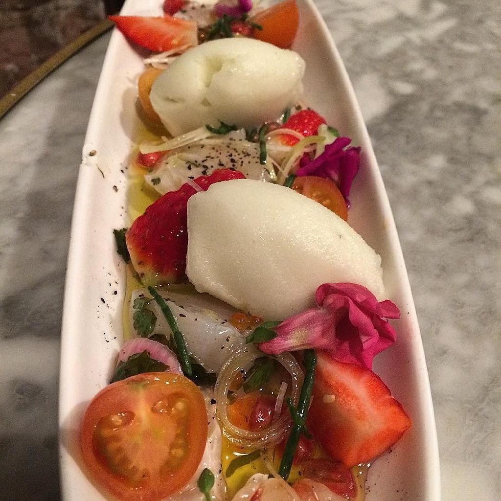 bcnbares's tweet photo. Le Cinquante Huit - Ceviche de vieiras y carabineros #bcnbares #baresbcn #bcn #barcelona #vermut #bcnvermut #vermut… https://t.co/hKtL9PX5d4