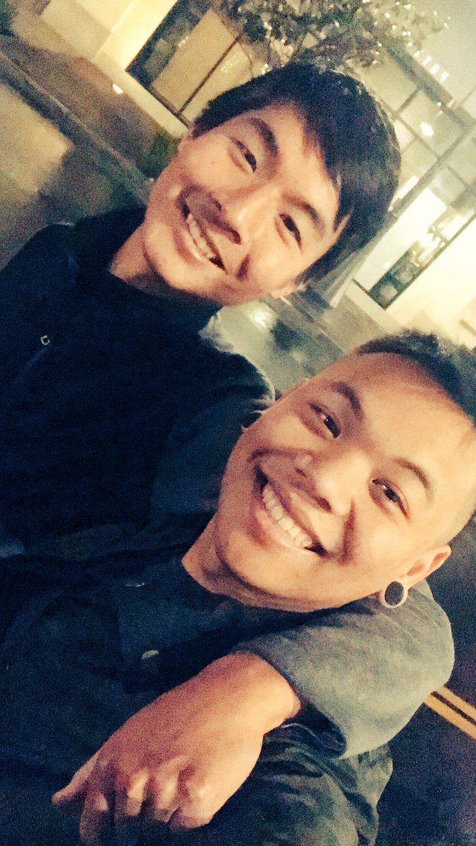 ajRAFAEL's tweet photo. Real happy to reunite with my bro @kevjumba and catch up a bit!!! #yeshesaliveandwell #OGyoutuber https://t.co/yjNKrZicF7