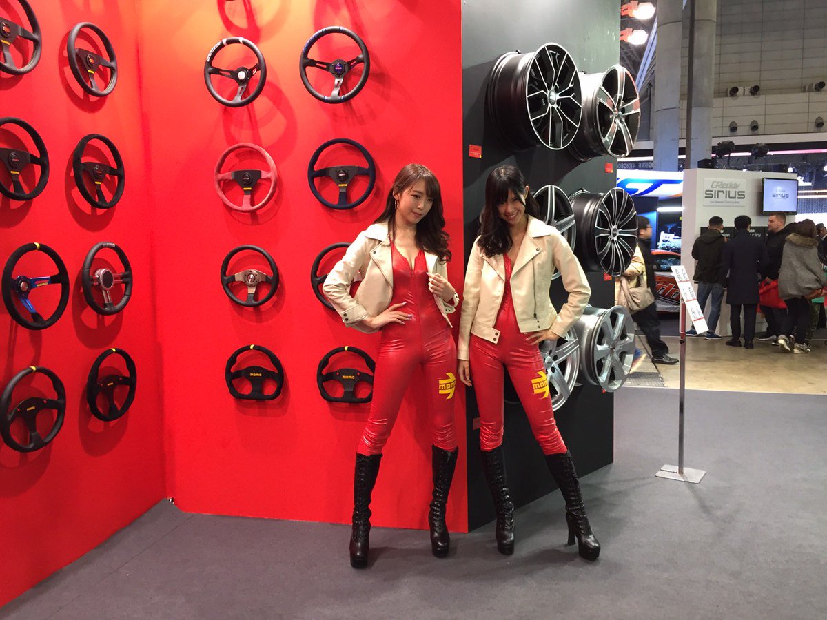 fortuneosaka's tweet photo. 東京オートサロン2017 in 幕張メッセ 2017
イタリア製ステアリングメーカーとしておなじみの｢MOMO (モモ)｣。
復刻発売予定のステアリングや人気のアルミホイールを展示しています。
西ホール3 小間番号311で皆様のお越しをお待ちしております。 https://t.co/GIkrSdb2Ic