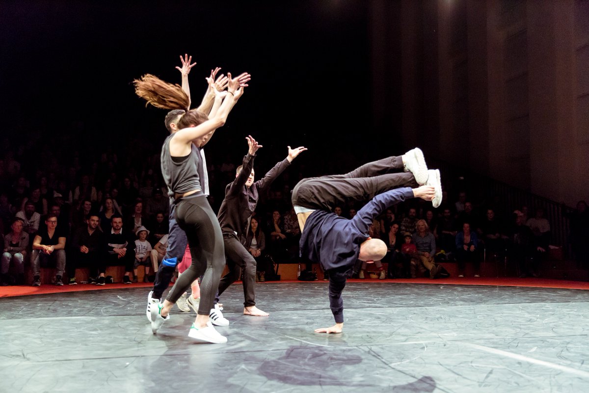 HELLERAU's tweet photo. Leidenschaftlich, kreativ und intensiv: Morgen, #FloorOnFire #BattleOfStyles #LoveDance #PureEnergy @LeipzigBallet @thesaxonz @Tanznetz_de https://t.co/KVHvAIVP15