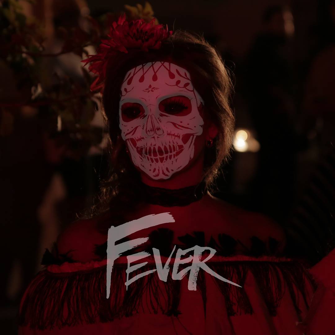 Our new single Fever is out NOW! 
Watch the music video 👉 vevo.ly/pKrdrw
#FEVERdeafhavana 
#AllTheseCountlessNights out 27.01.17