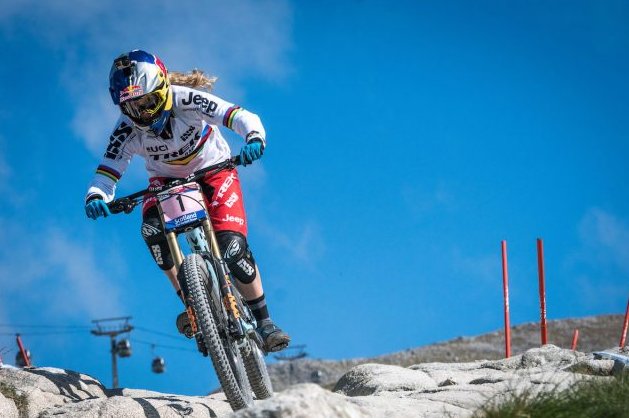 Trek's Factory Racing Team has been announced with a good dose of UK riders and female athletes.

singletrackworld.com/2017/01/women-…