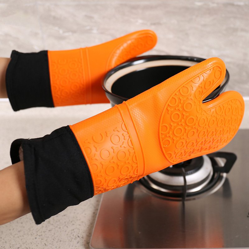 mfkbo32012's tweet photo. Different style of heat-resistant silicone gloves with cotton inside. #siliconegloves  #siliconeovenmitten #waterproofglove #microwaveglove https://t.co/7IEgvY9xh6