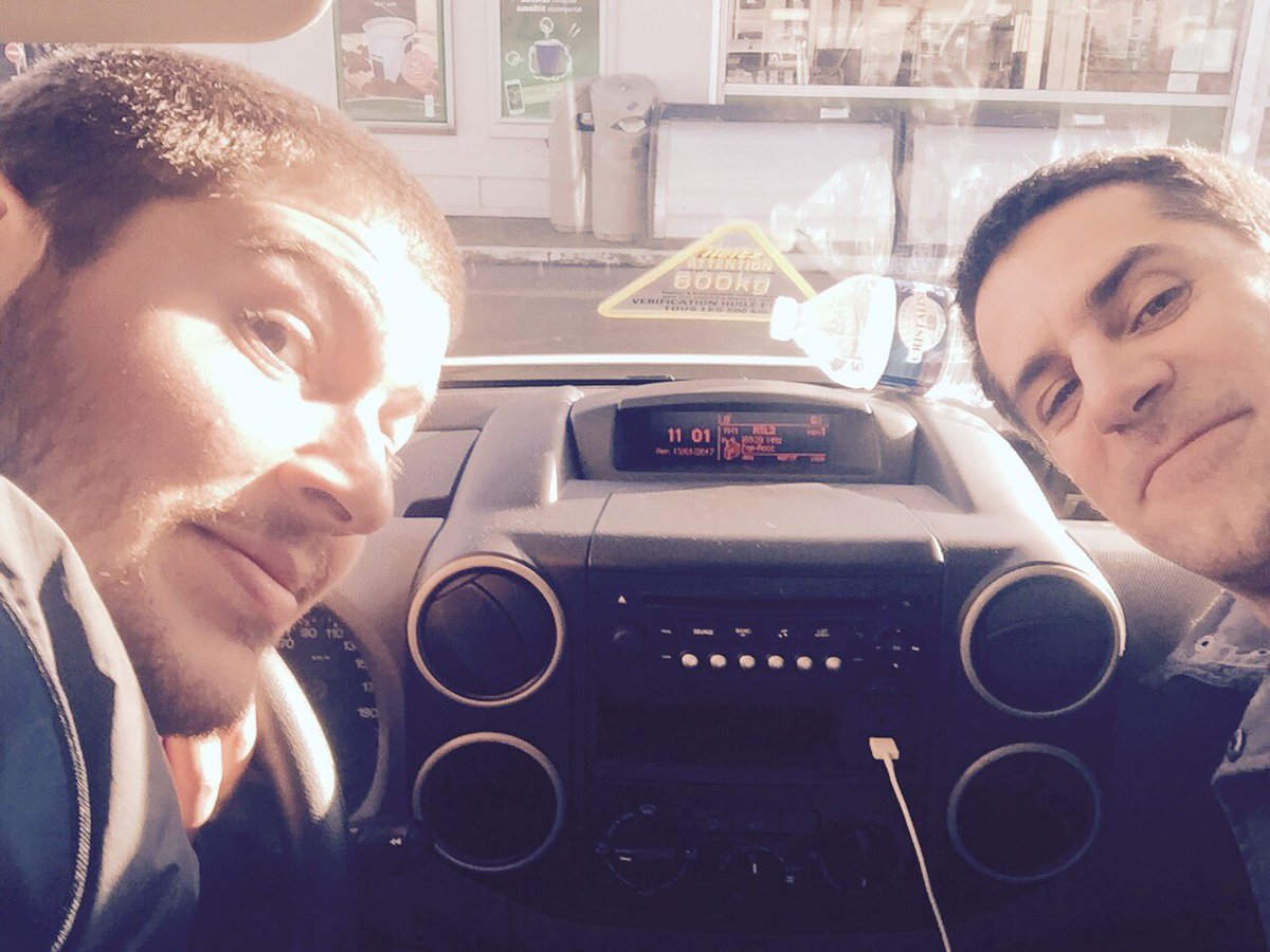 myvon09's tweet photo. Vas y a fond @KevOllivier lendemain de #BL #rtl2 ca donne la patate https://t.co/9Kx9NJRTwt