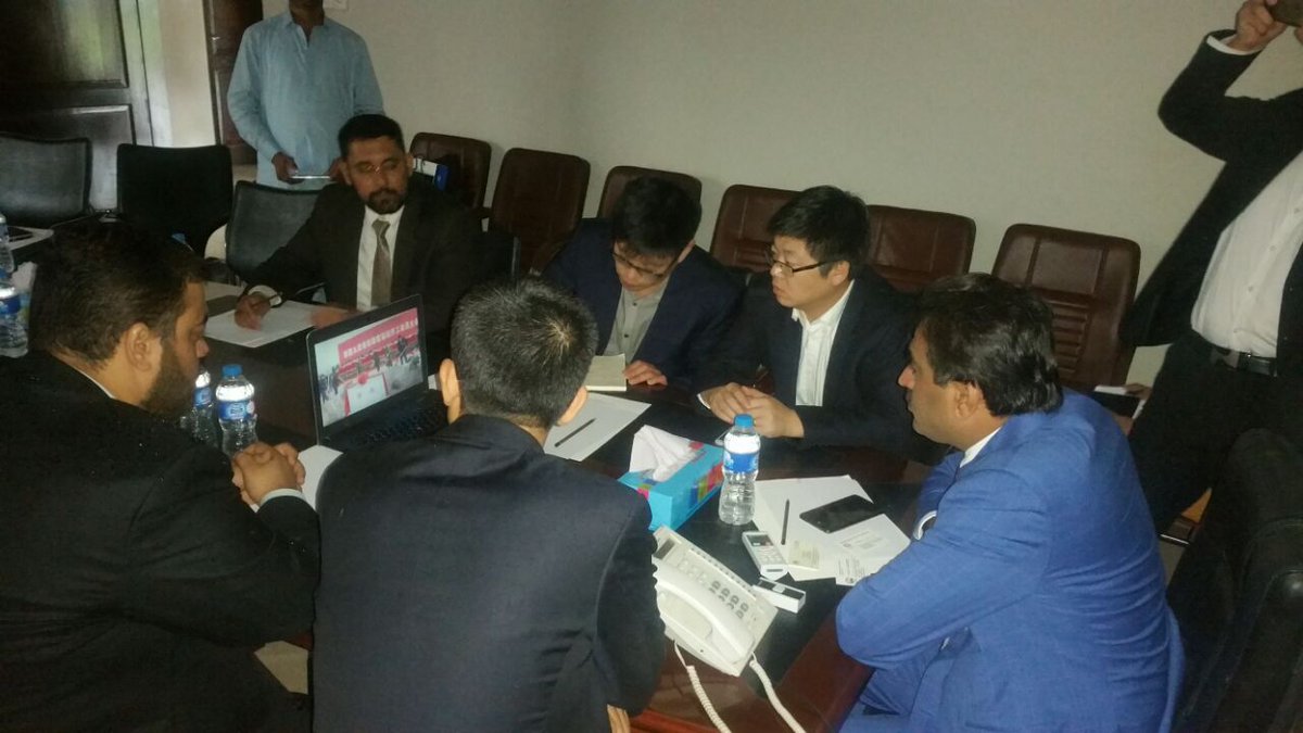 JamKhanShoroPPP's tweet photo. Meeting with Chinese delegation + Interactive Group Team arranged by Sindh Board of Investment ,presided by Minister #LG Mr. @jamkhanshoro . https://t.co/m5qUIIPzDK
