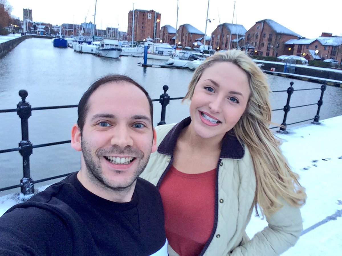 alexatbreakfast's tweet photo. "Quick, let's run outside during a song and take a photo in the snow where we both look cold!" #snerr #uksnow https://t.co/NbEwkhDzaV