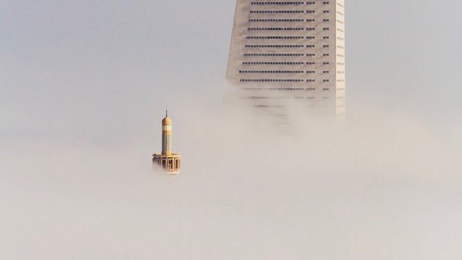 تصويري لمأذنة المسجد الكبير في يوم الضباب العالمي #الكويت